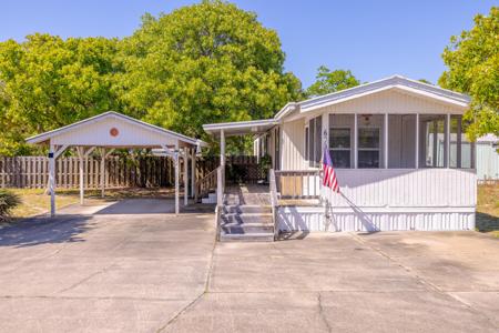 672 Malaga Place