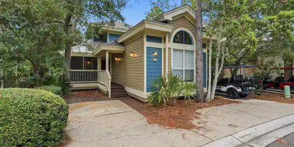 Image 3: 8857 Baypine Dr