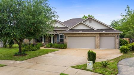 48 Madiera Drive