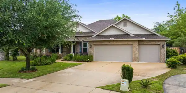 48 Madiera Drive