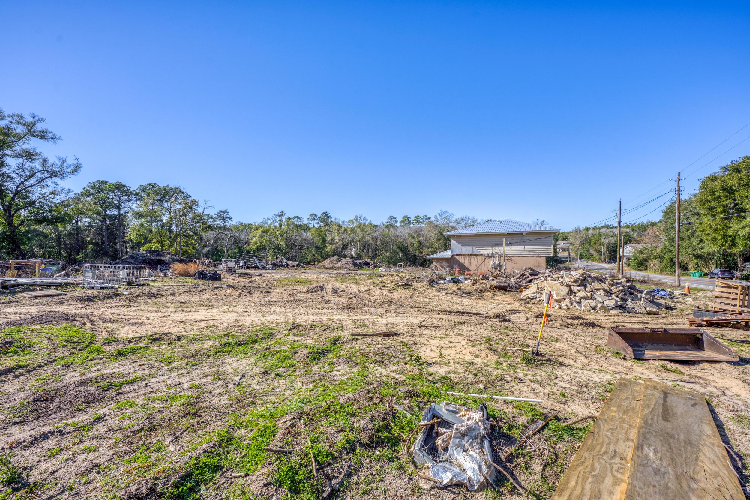 Image 3: 309-311 kelly rd-niceville-16-2