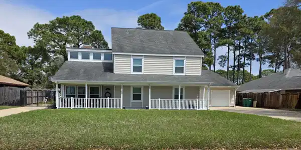 19 Lake Lorraine Circle