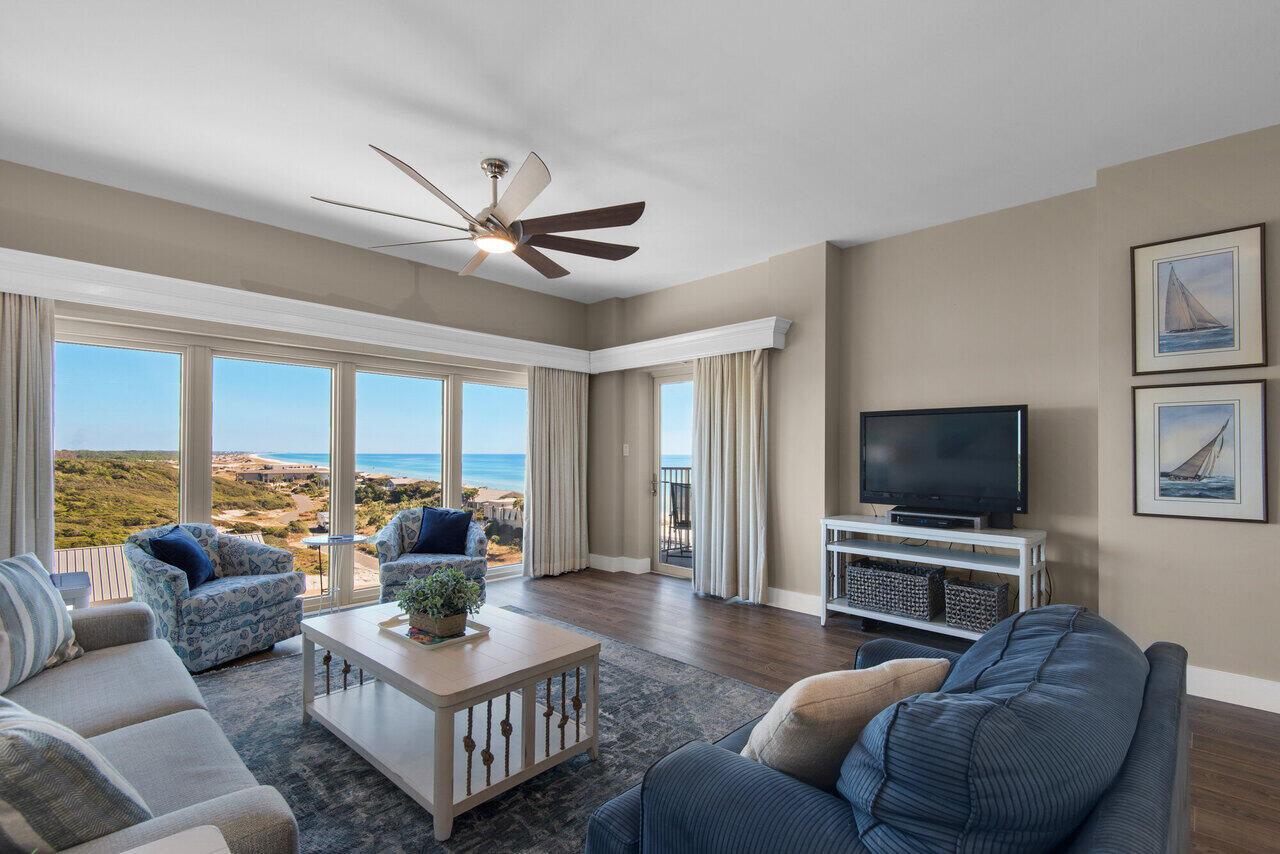 Image 3: Living Rm, view 1