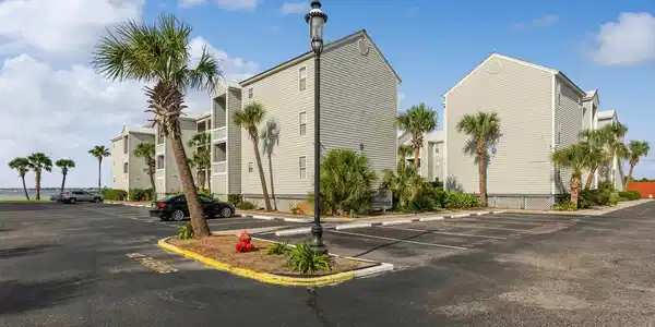 Image 2: Exterior