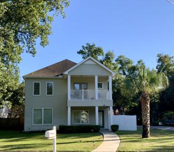 88 NE Yacht Club Drive