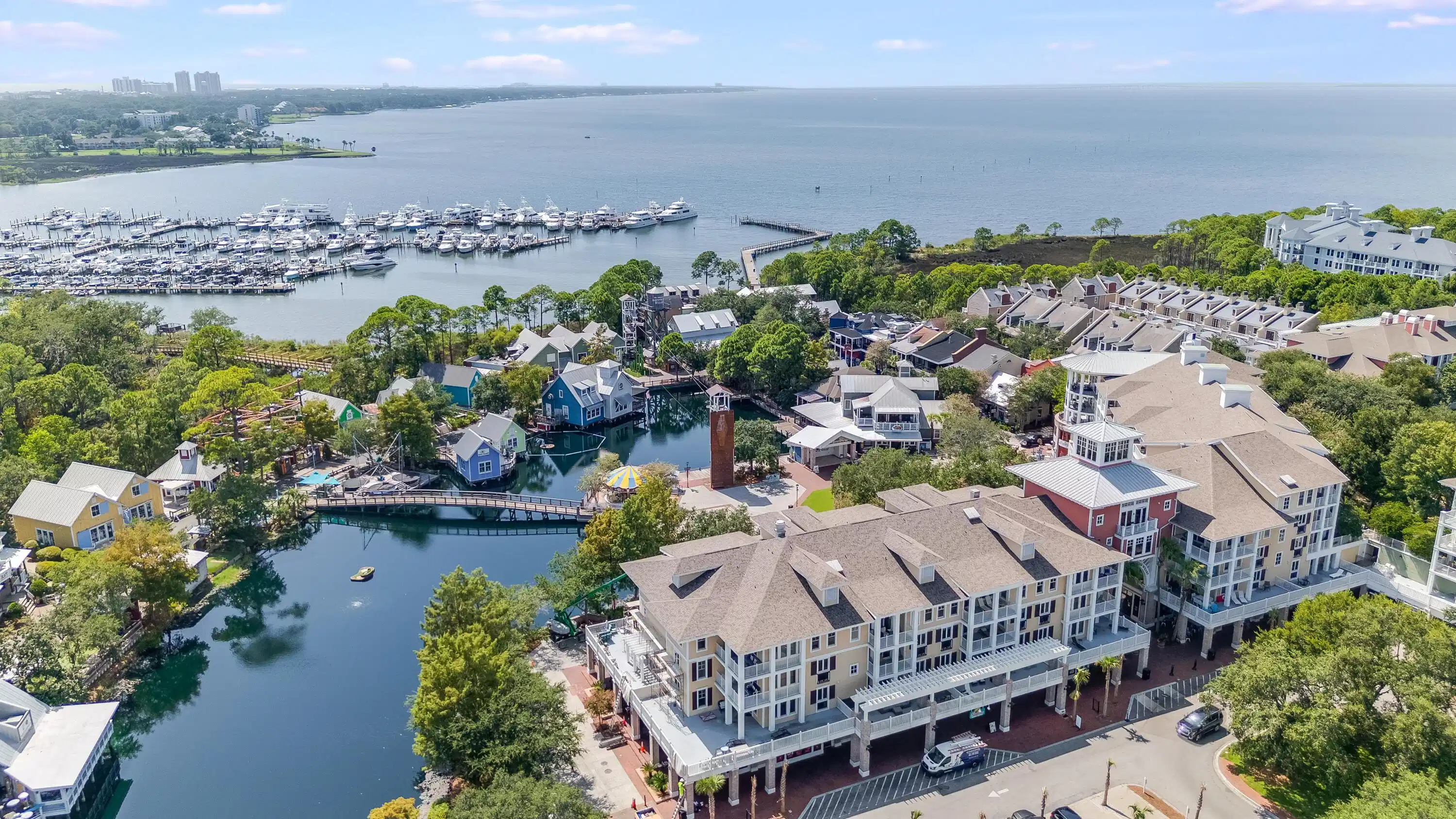 Image 1: The Village of Baytowne Wharf