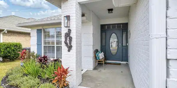 Image 3: 4-web-or-mls-DSC00834