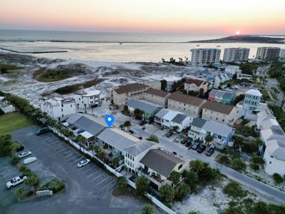 24 Gulf Breeze Court