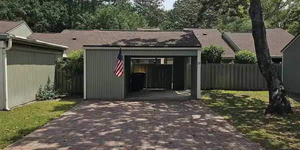 900 Bay Drive