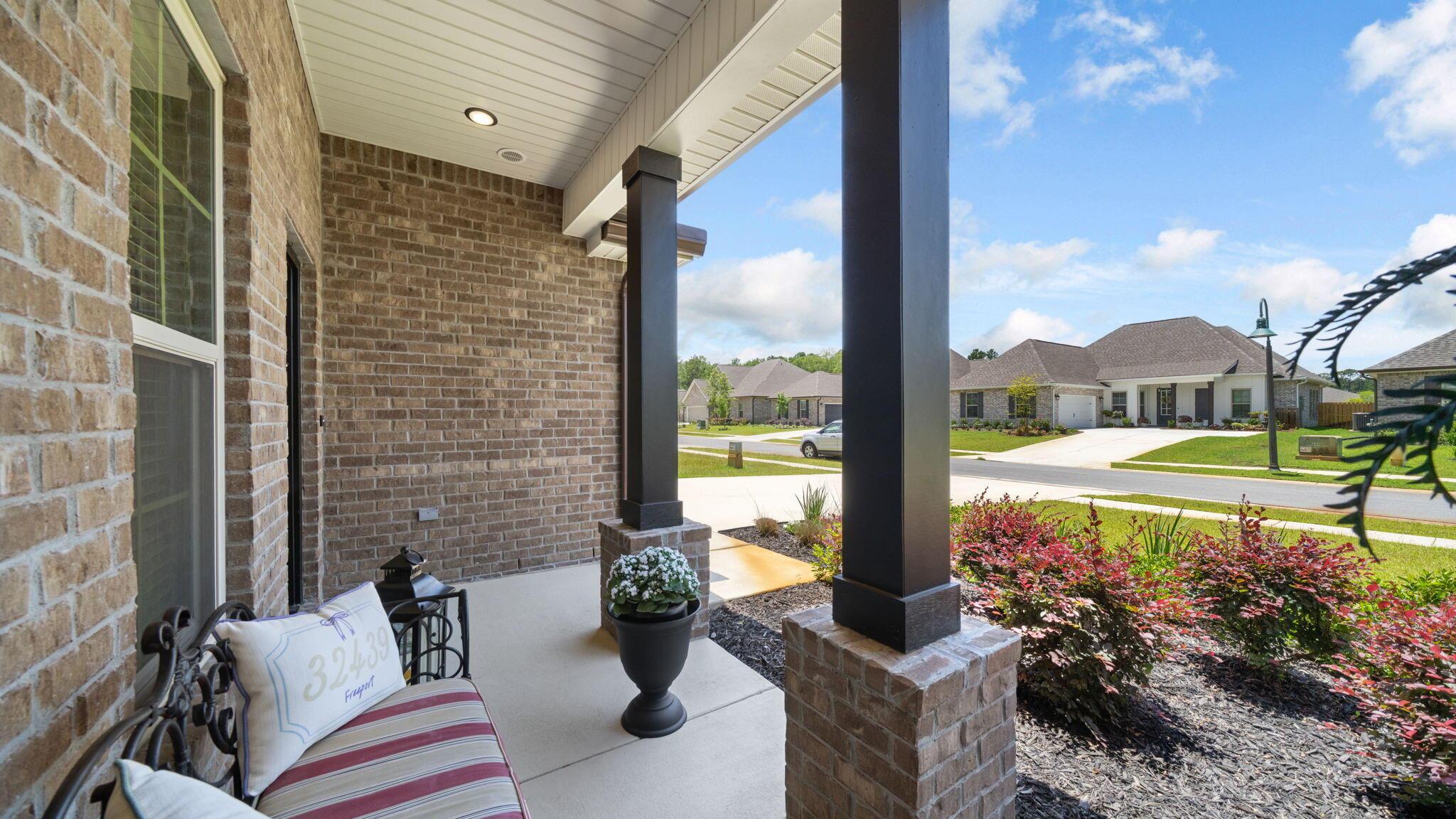 Image 4: Front Porch