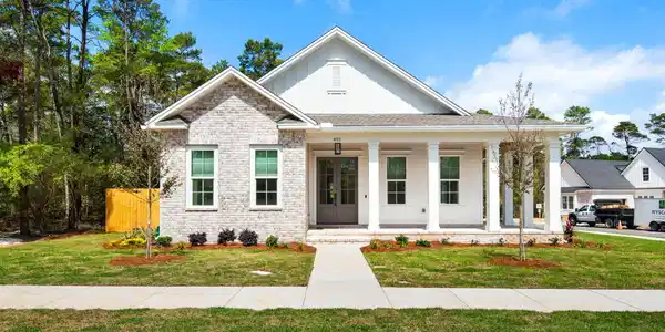 401 Sorrel Way