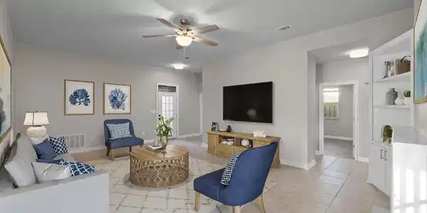 Image 4: High Ceilings & Lots of Natural Light