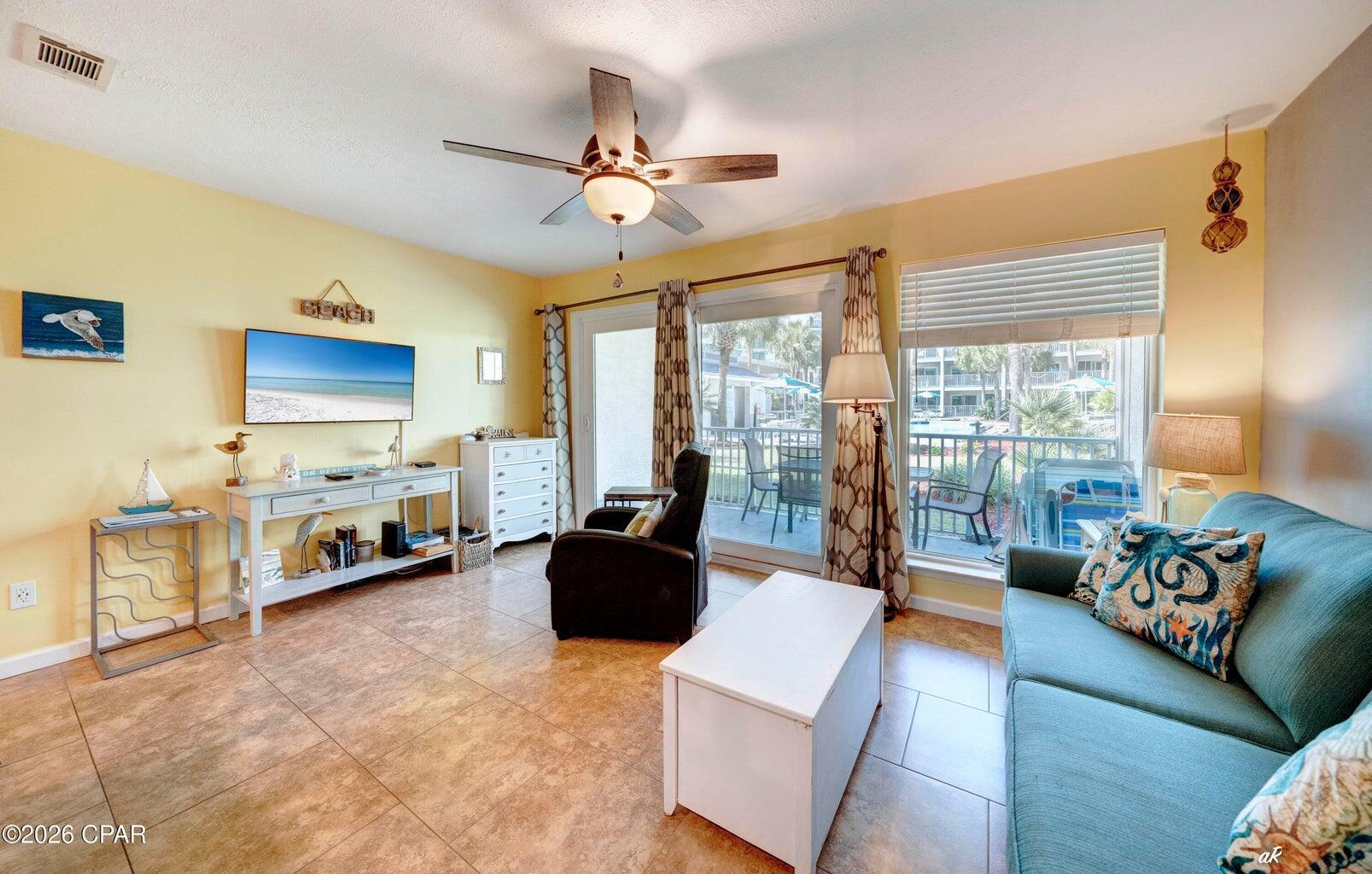 Image 2: Living and Dining Room