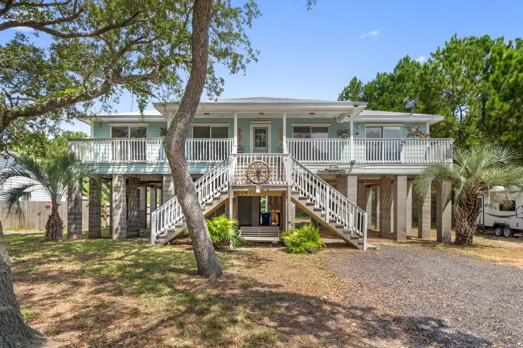 Image 1: Front of House