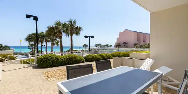 550 TOPS'L BEACH Boulevard