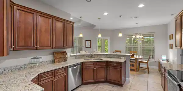 Image 2: Kitchen