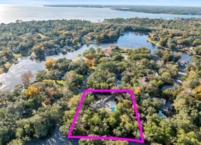 115 Canterbury Circle