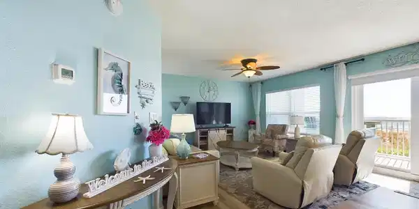 790 Santa Rosa Boulevard