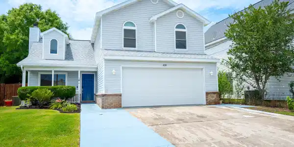 439 Sandy Ridge Circle