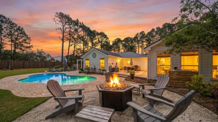 10 Fairway Drive