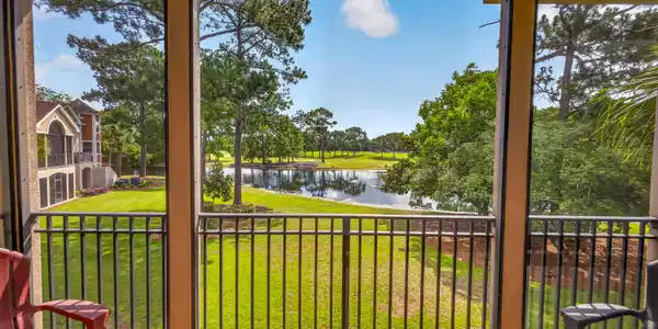 8547 Turnberry Court