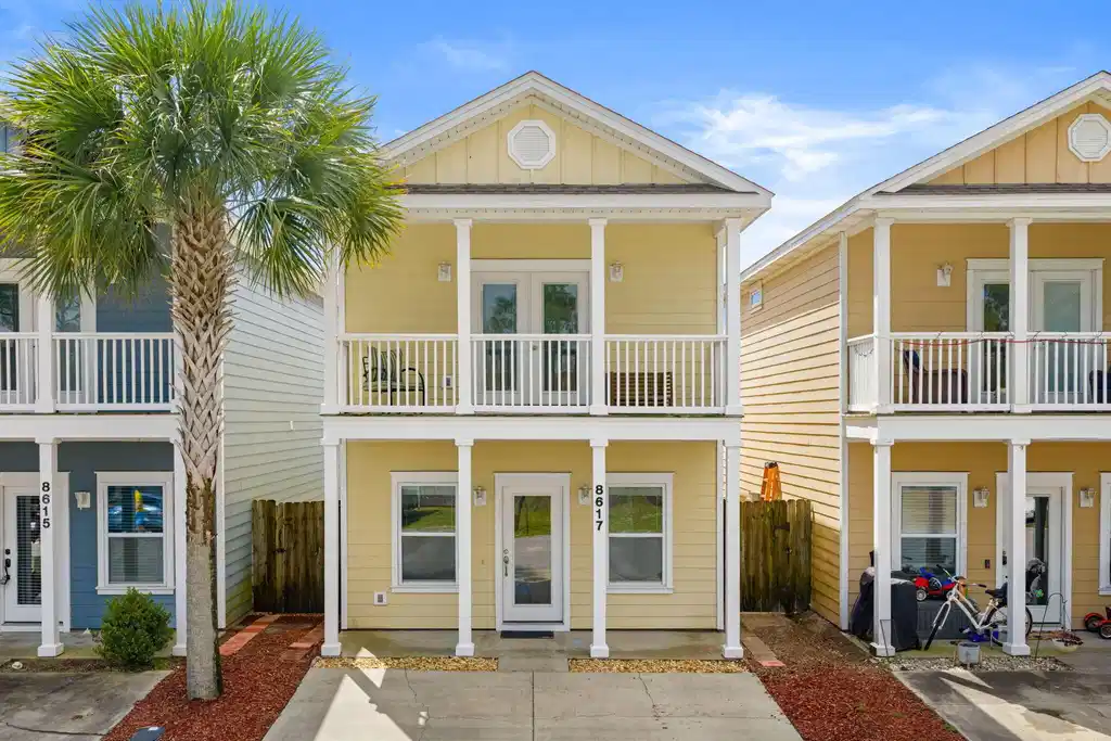 Image 1: 1-web-or-mls-8617 Marlin Pl -01