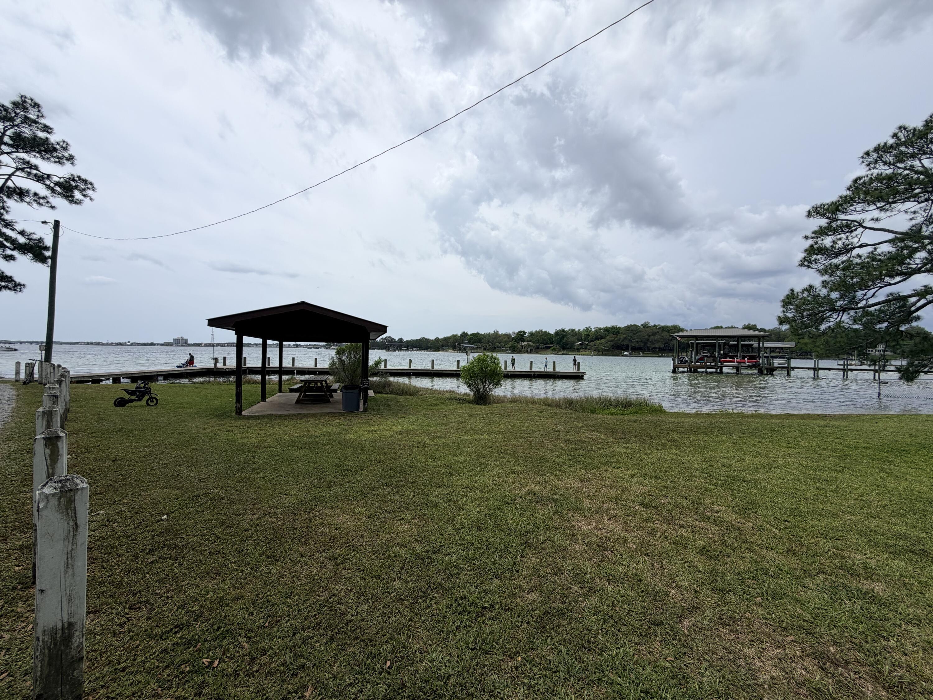 Image 4: Community Boat Launch