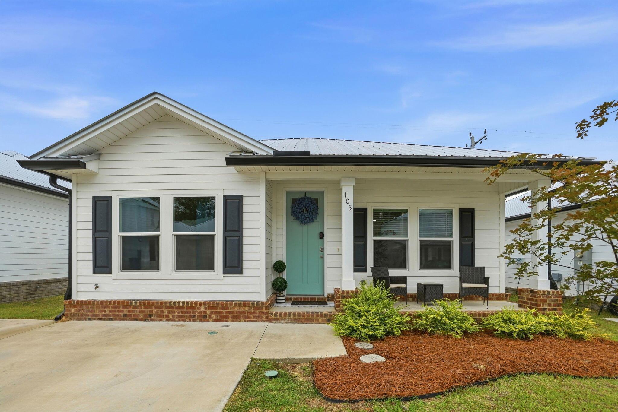 Image 2: 6-005_F8_103 Penny Ln