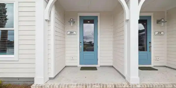 Image 2: Array_282DocksideDr-36