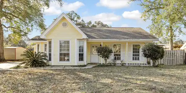 4 Winfield Way