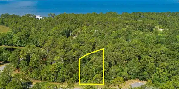 LOT 114 Oak