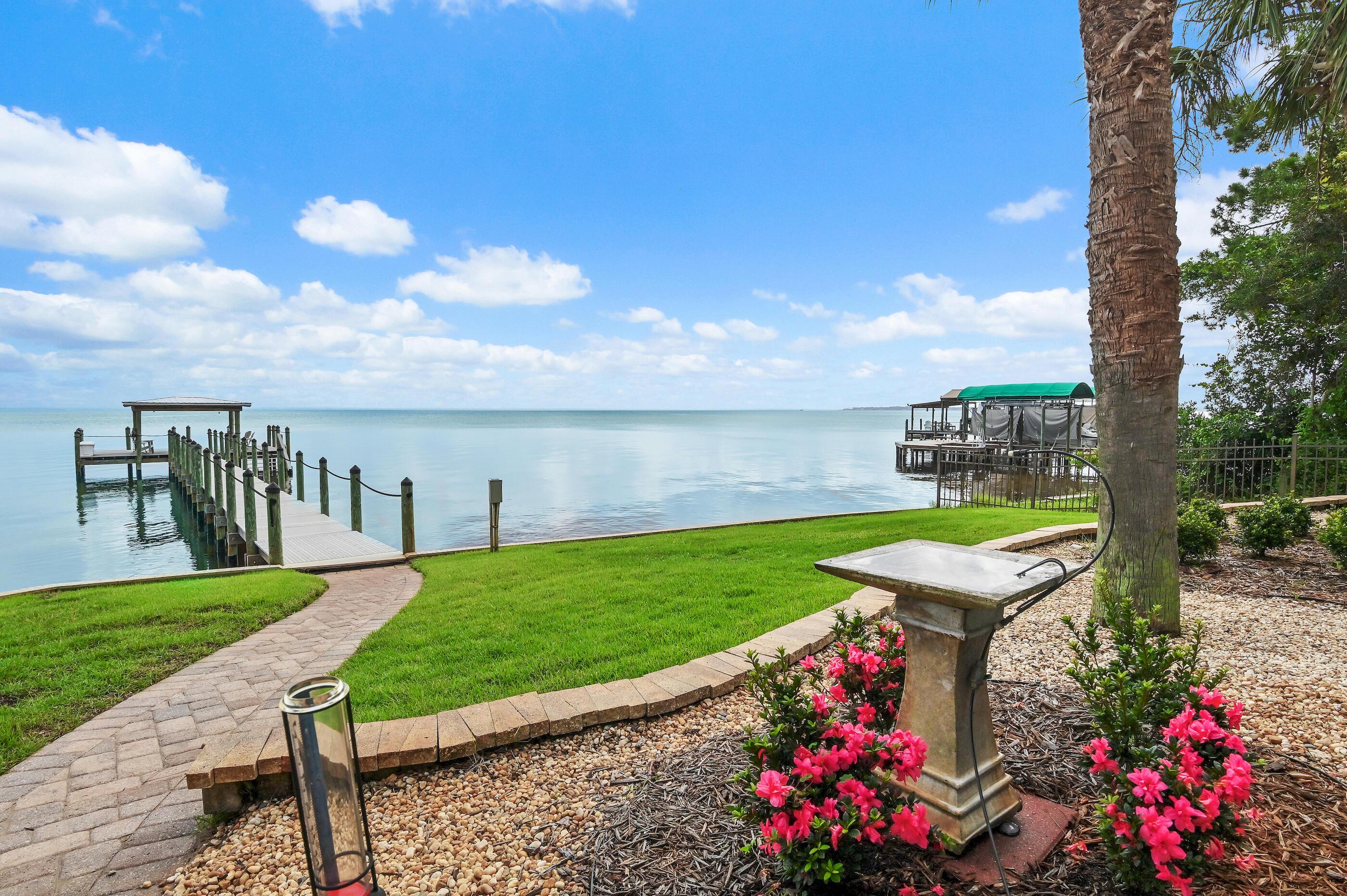Image 3: web_644 Bayshore Drive _32