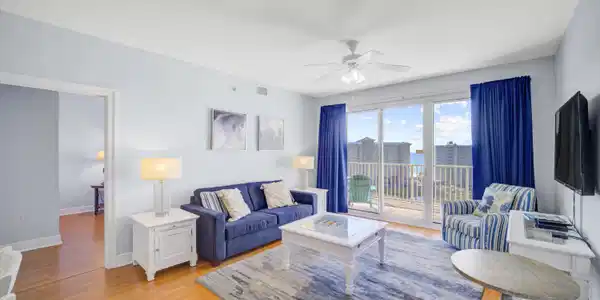 Image 2: Living Room