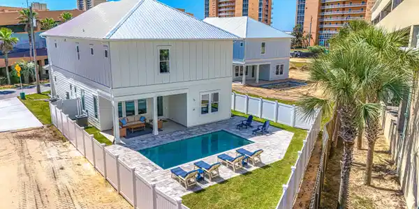Image 3: 4