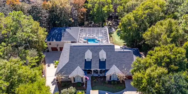2096 Lindsey Lane