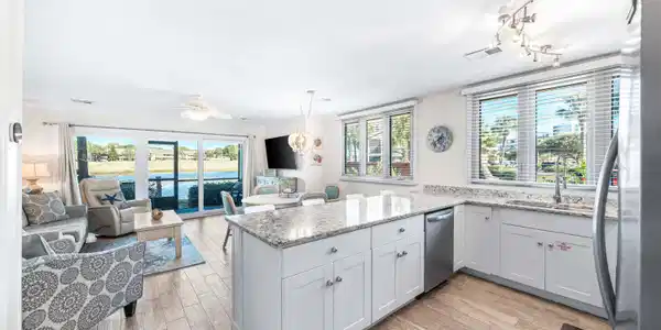 35 S Driftwood Bay