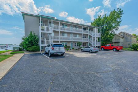 1695 W Highway 98