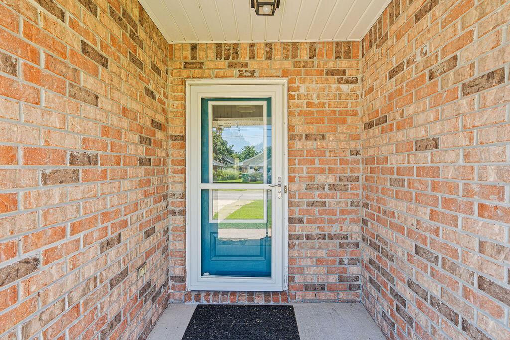 Image 2: Front Entrance