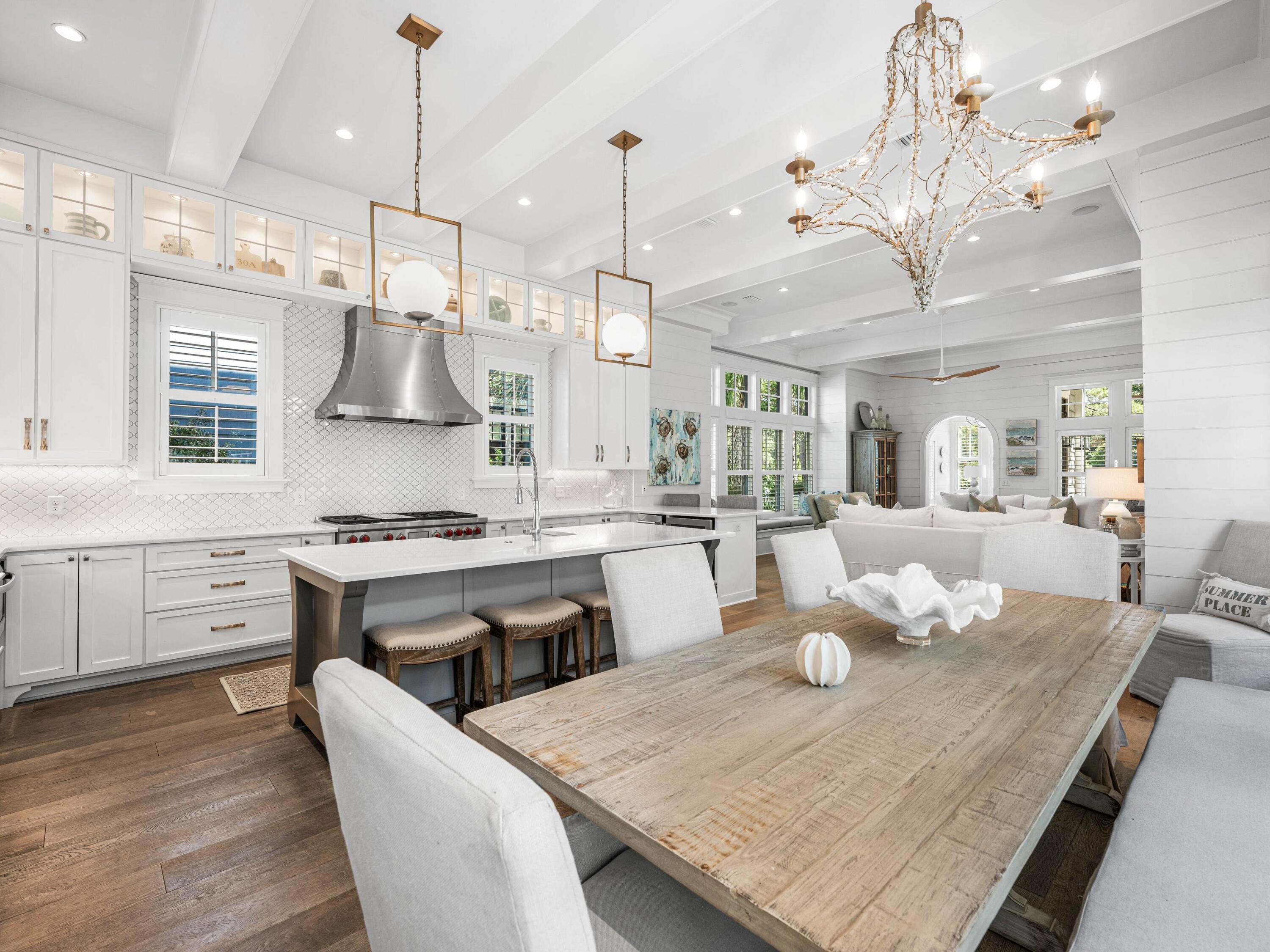 Image 1: 52 N Shingle Lane