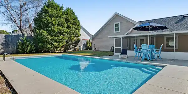 155 Long Pointe Drive