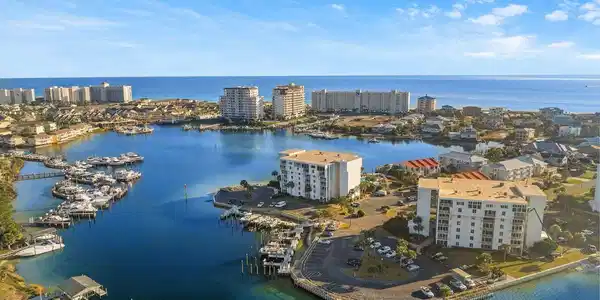 30 Moreno Point Road