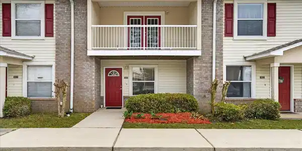 1825 Shay Lin Court