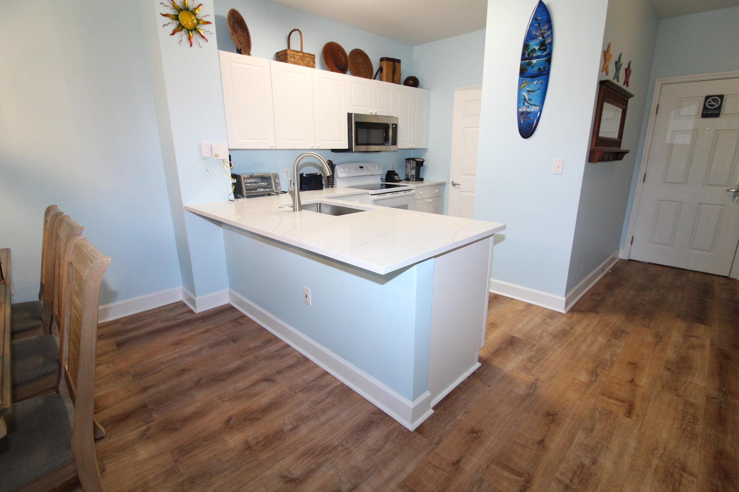 Image 3: EW Kitchen wide