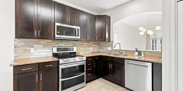 Image 3: 29-MooreMedia_MLS_29