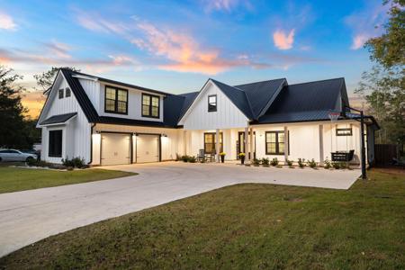 118 Waterside Lane