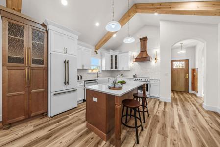1831 McKenzie Road