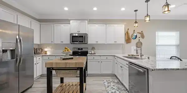 61A 9th Avenue