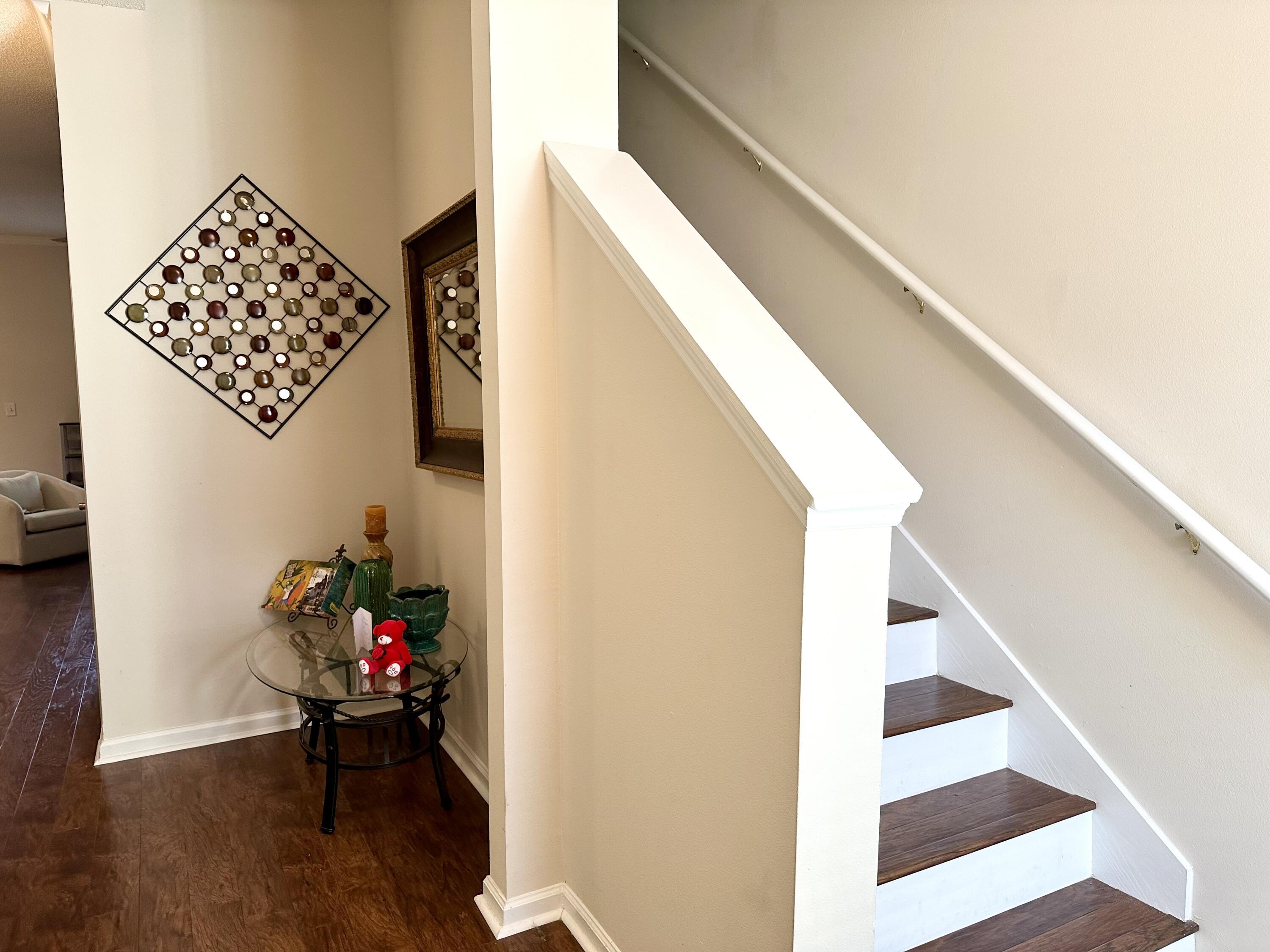 Image 4: Entry