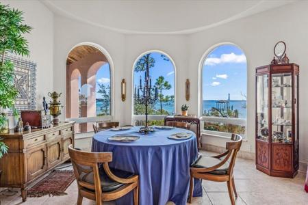 221 Wynnehaven Beach Road