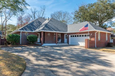 1700 Dellmont Cove